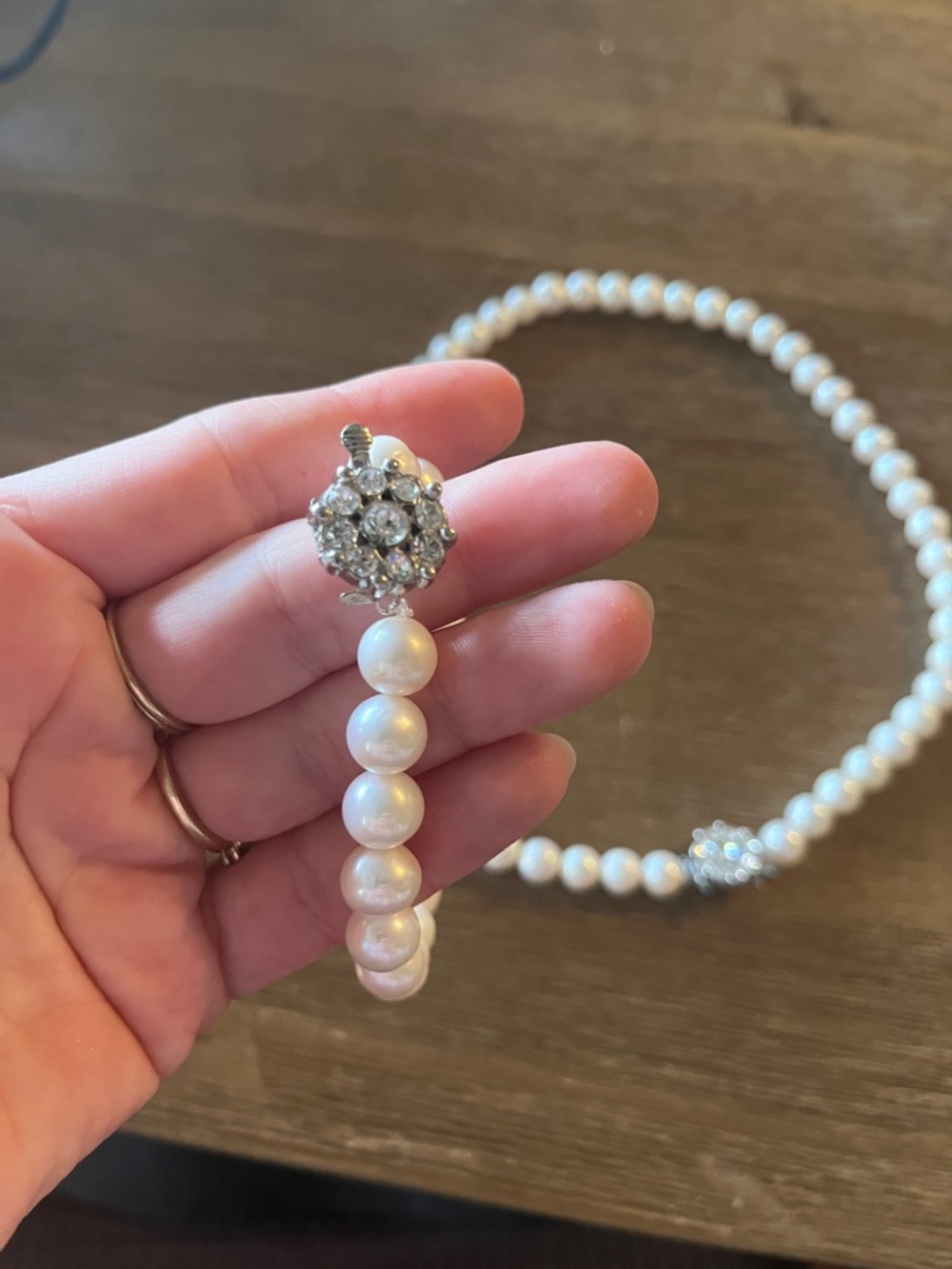 Classic White Pearl Necklace and Bracelet Set - Picture 2 of 4